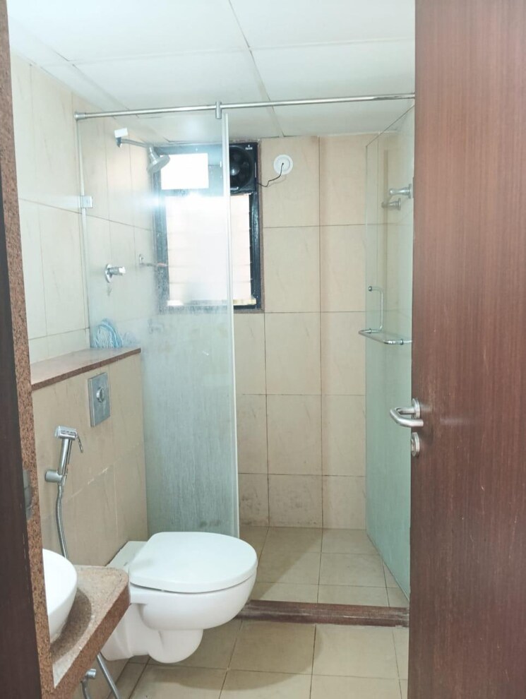 Bathroom, park-express 3 Bedroom 1109 Sq.Ft. Apartment In Baner Pune 8787039