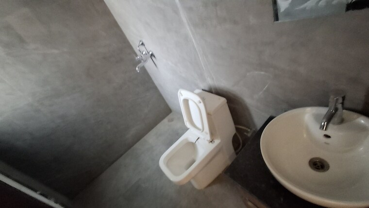 Bathroom, nabha 5 Bedroom 110 Sq.Yd. Villa In Nabha Zirakpur 8787052