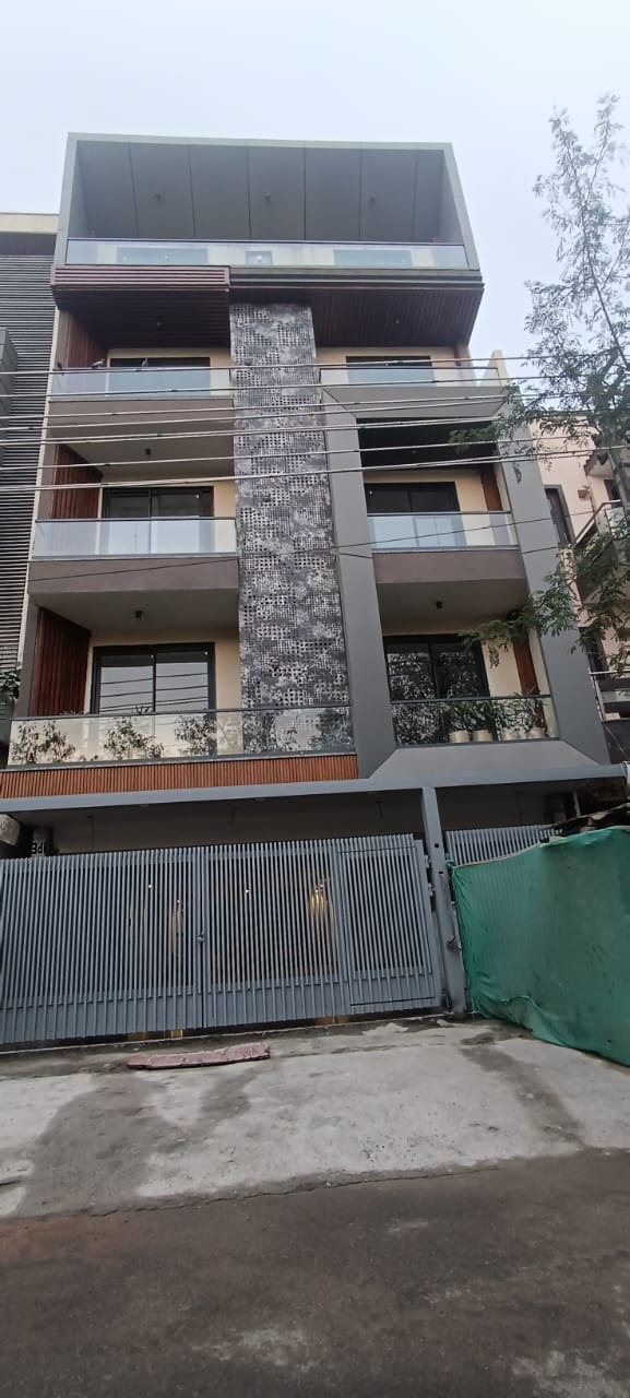 3 BHK + Pooja Room,Study Room Builder Floor For Sale in Dlf Phase 1