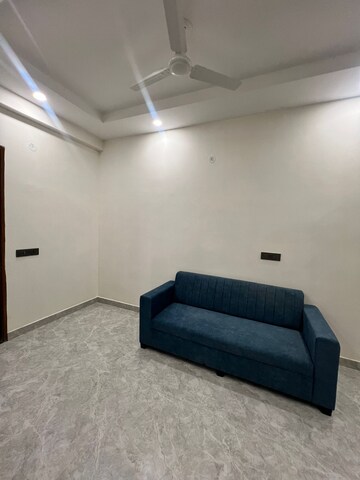 Bedroom in 1 BHK Builder Floor at Sector 40 – for Rent