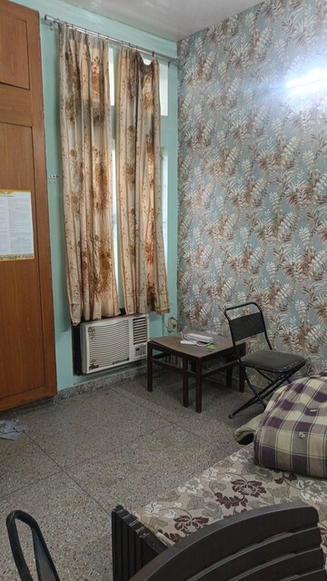 Living Room in 2 BHK Builder Floor at East Patel Nagar – for Rent