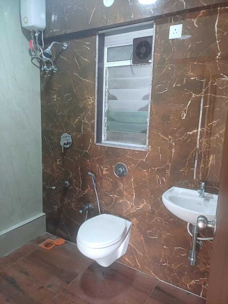Bathroom, avant-hillway 2 Bedroom 756 Sq.Ft. Apartment In Goregaon East Mumbai 8787094