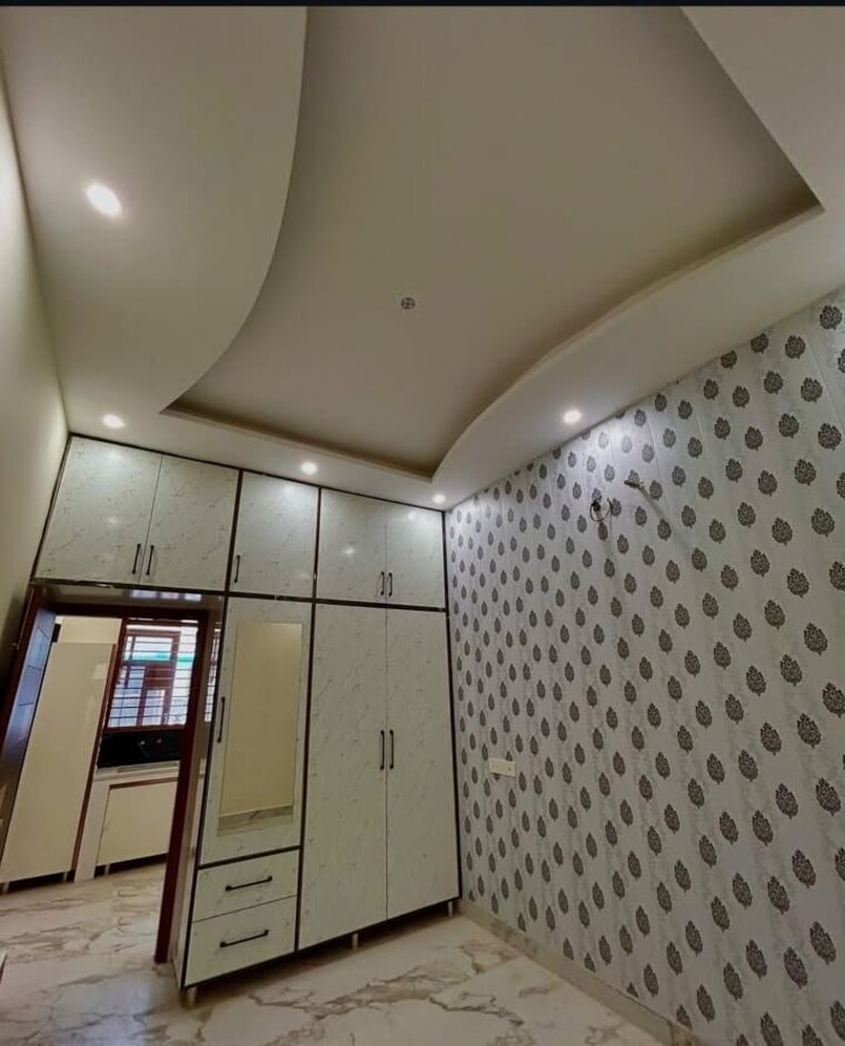 Bathroom, sector 35 2.5 Bedroom 1620 Sq.Ft. Builder Floor In Sector 35 Faridabad 8787072