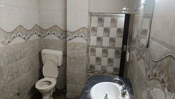 Master Bedroom in 2 BHK Builder Floor at Patel Nagar – for Rent