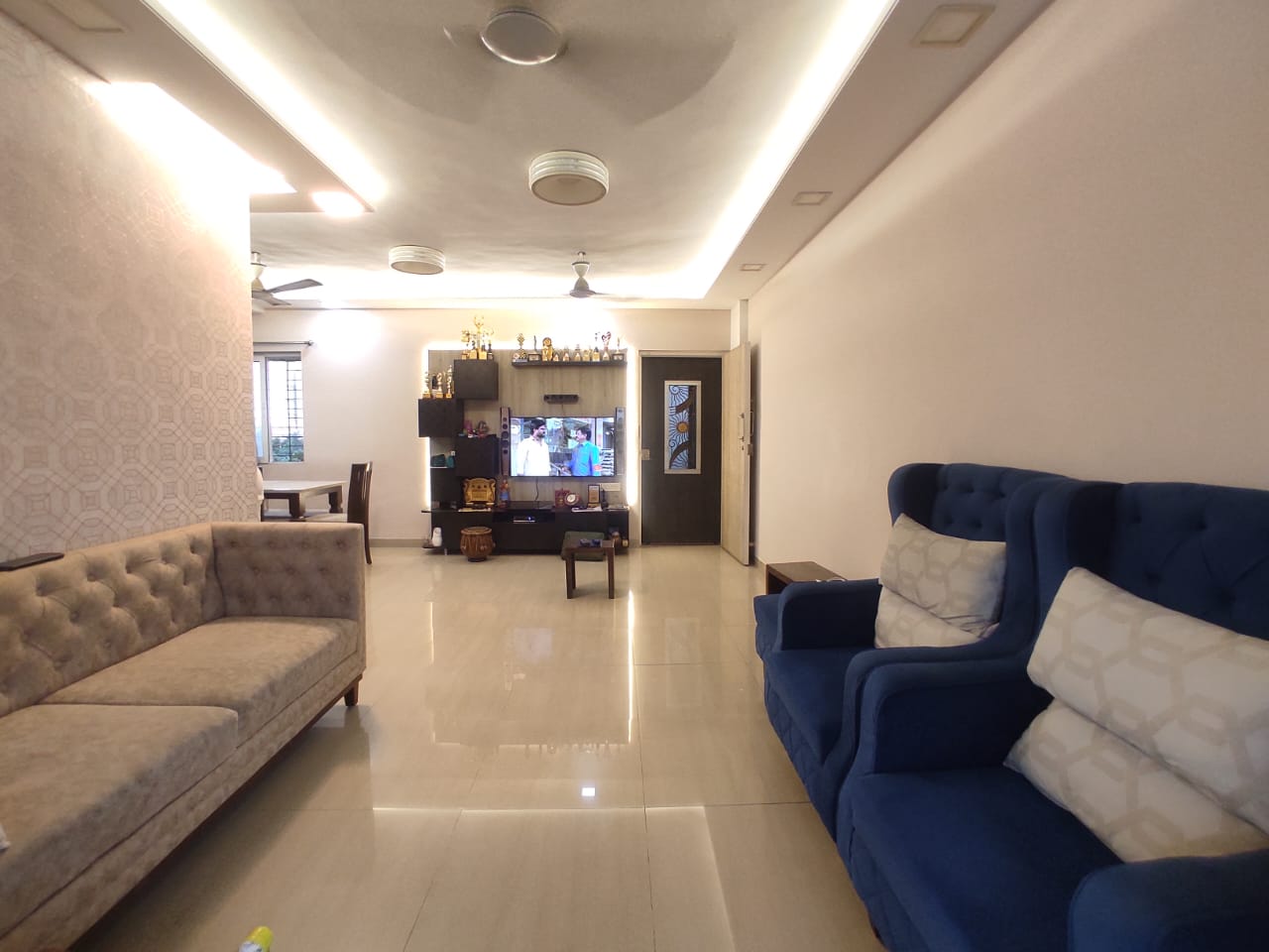3 BHK + Servant Room,Extra Room Apartment For Sale in Metro The Palms