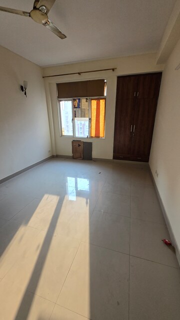 Furnished Amenities in 3 BHK Apartment at Eldeco Green Meadows, Pi Greater Noida – for Sale