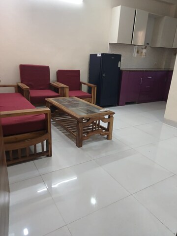 Living Room in 1 BHK Builder Floor at Gupta Awas, Sector 43 – for Rent