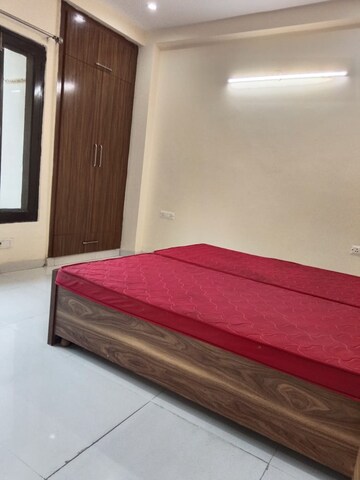 Bedroom in 1 BHK Builder Floor at Gupta Awas, Sector 43 – for Rent