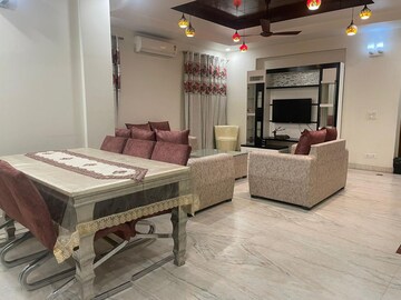 Living Room in 3 BHK Villa at Tulip Mall, Sector 46 – for Rent
