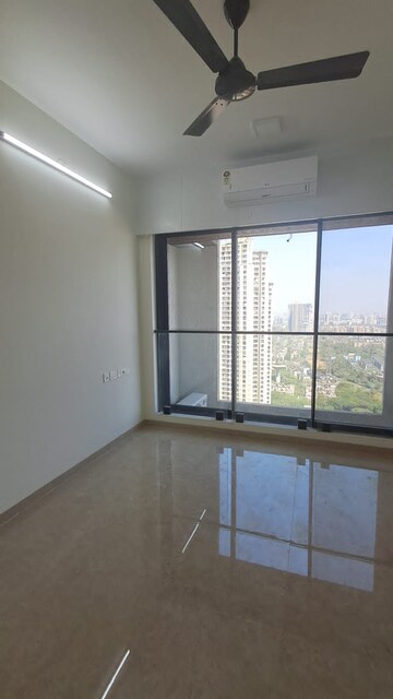 Room in 2 BHK Apartment at Chandak Cornerstone, Worli – for Rent