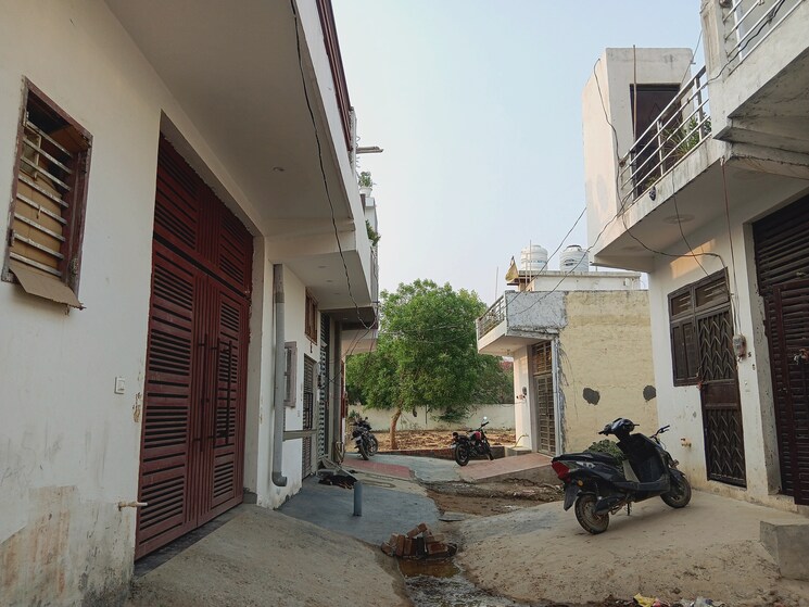 Exterior View, maruti kunj  75 Sq.Yd. Plot In Maruti Kunj Gurgaon 8787162