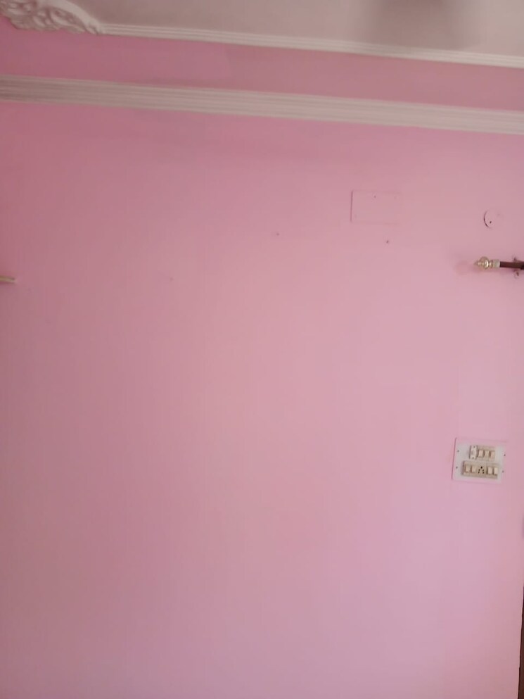 Room, sector 41 2 Bedroom 1000 Sq.Ft. Builder Floor In Sector 41 Chandigarh 8787189