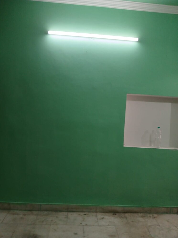 Room, sector 41 2 Bedroom 1000 Sq.Ft. Builder Floor In Sector 41 Chandigarh 8787189