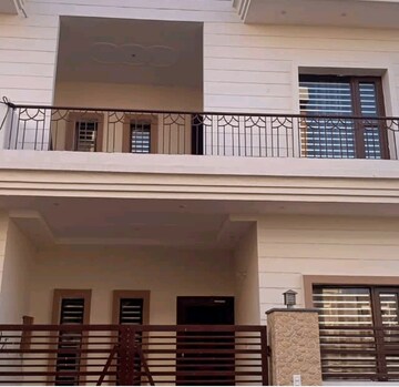 5 BHK Villa For Sale in RWA Apartments Sector 27, Sector 27