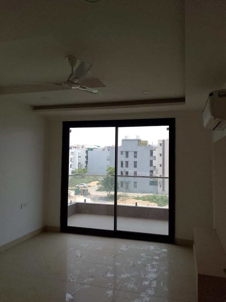 Room, bptp-amstoria-country-floor 3 Bedroom 2150 Sq.Ft. Builder Floor In Sector 102 Gurgaon 8787221