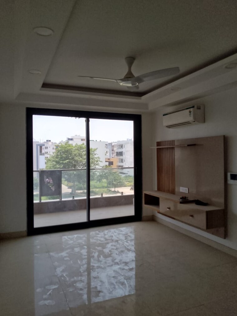 Room, bptp-amstoria-country-floor 3 Bedroom 2150 Sq.Ft. Builder Floor In Sector 102 Gurgaon 8787221