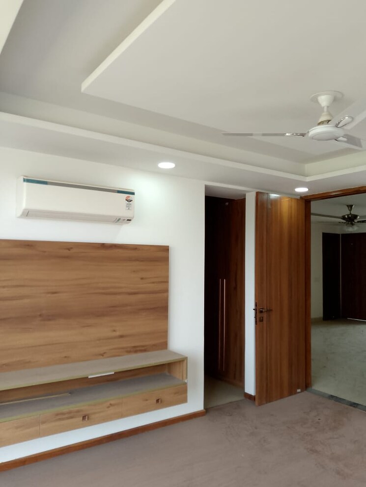 Room, bptp-amstoria-country-floor 3 Bedroom 2150 Sq.Ft. Builder Floor In Sector 102 Gurgaon 8787221