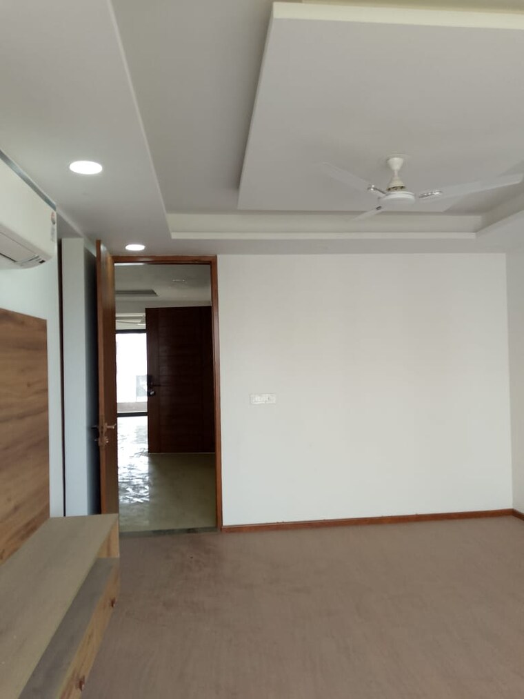 Room, bptp-amstoria-country-floor 3 Bedroom 2150 Sq.Ft. Builder Floor In Sector 102 Gurgaon 8787221