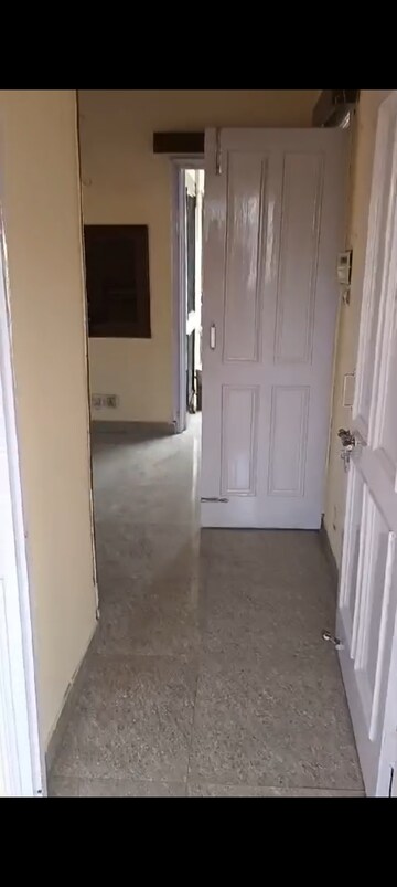 Bathroom in 2 BHK Builder Floor at Sector 40 – for Rent