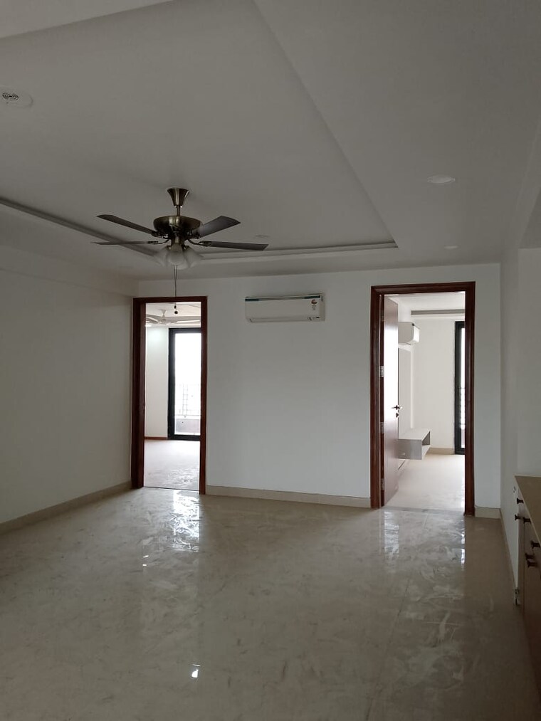 Room, bptp-amstoria-country-floor 3 Bedroom 2150 Sq.Ft. Builder Floor In Sector 102 Gurgaon 8787221