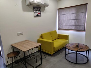 Living Room in 1 BHK Builder Floor at Gupta Awas, Sector 43 – for Rent