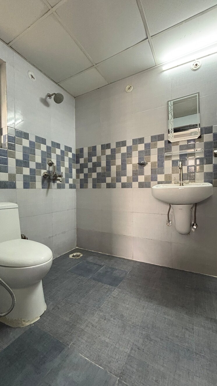 Bathroom, white-orchid 2 Bedroom 1097 Sq.Ft. Apartment In Sector 84 Noida 8787297