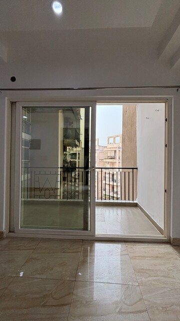 Room in 2 BHK Apartment at White Orchid, Sector 84 – for Sale