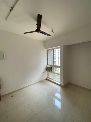 Room in 2 BHK Apartment at Lodha Palava Crown, Dombivli East – for Rent