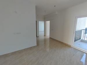 Room in 2 BHK Apartment at Godrej Woods, Sector 43 – for Sale