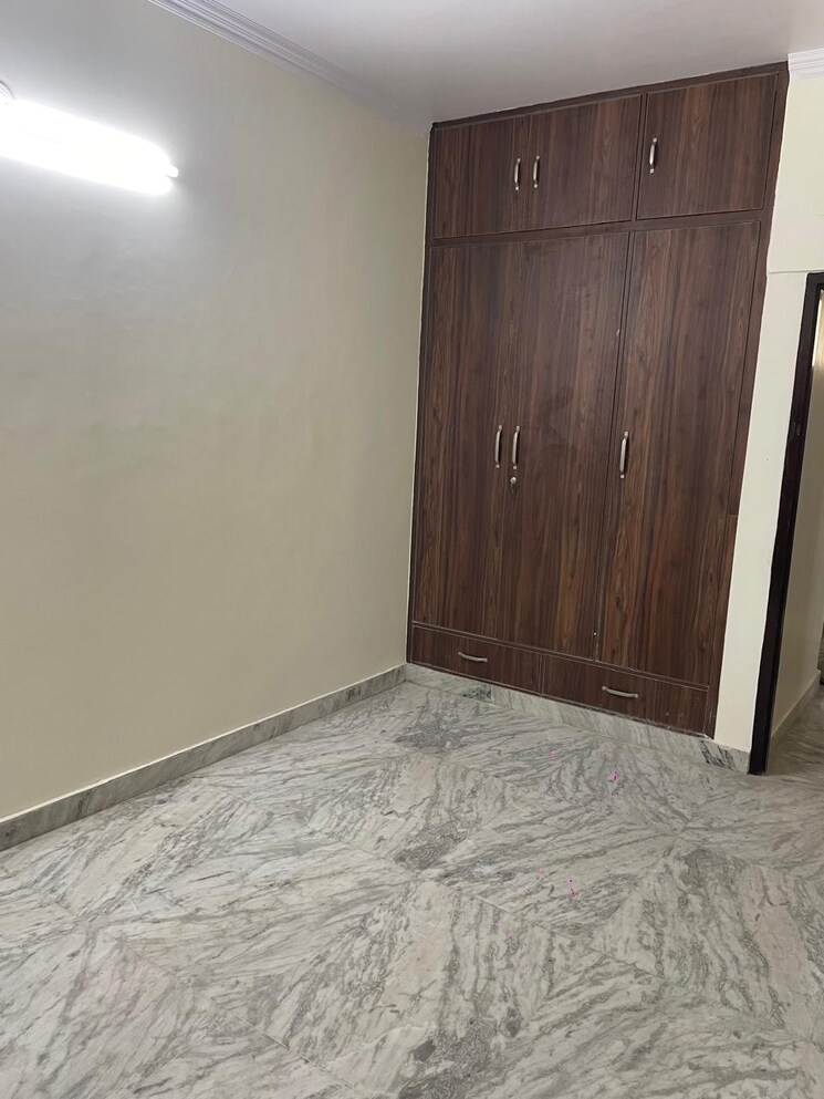Room, sector 37 3 Bedroom 250 Sq.Ft. Builder Floor In Sector 37 Faridabad 8787355