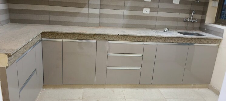 Bathroom, paras-dews 3 Bedroom 1760 Sq.Ft. Apartment In Sector 106 Gurgaon 8787366