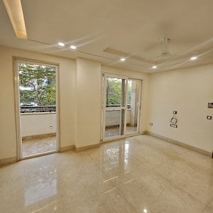 Bedroom in 3.5 BHK Builder Floor at New Rajinder Nagar – for Sale