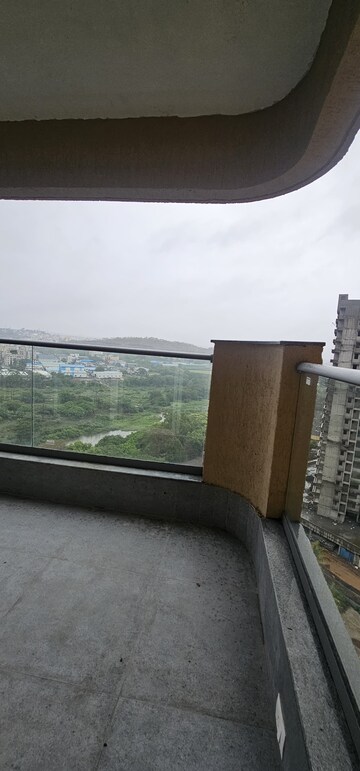 Swimming Pool in 2.5 BHK Apartment at Nanded City Sur, Nanded – for Rent