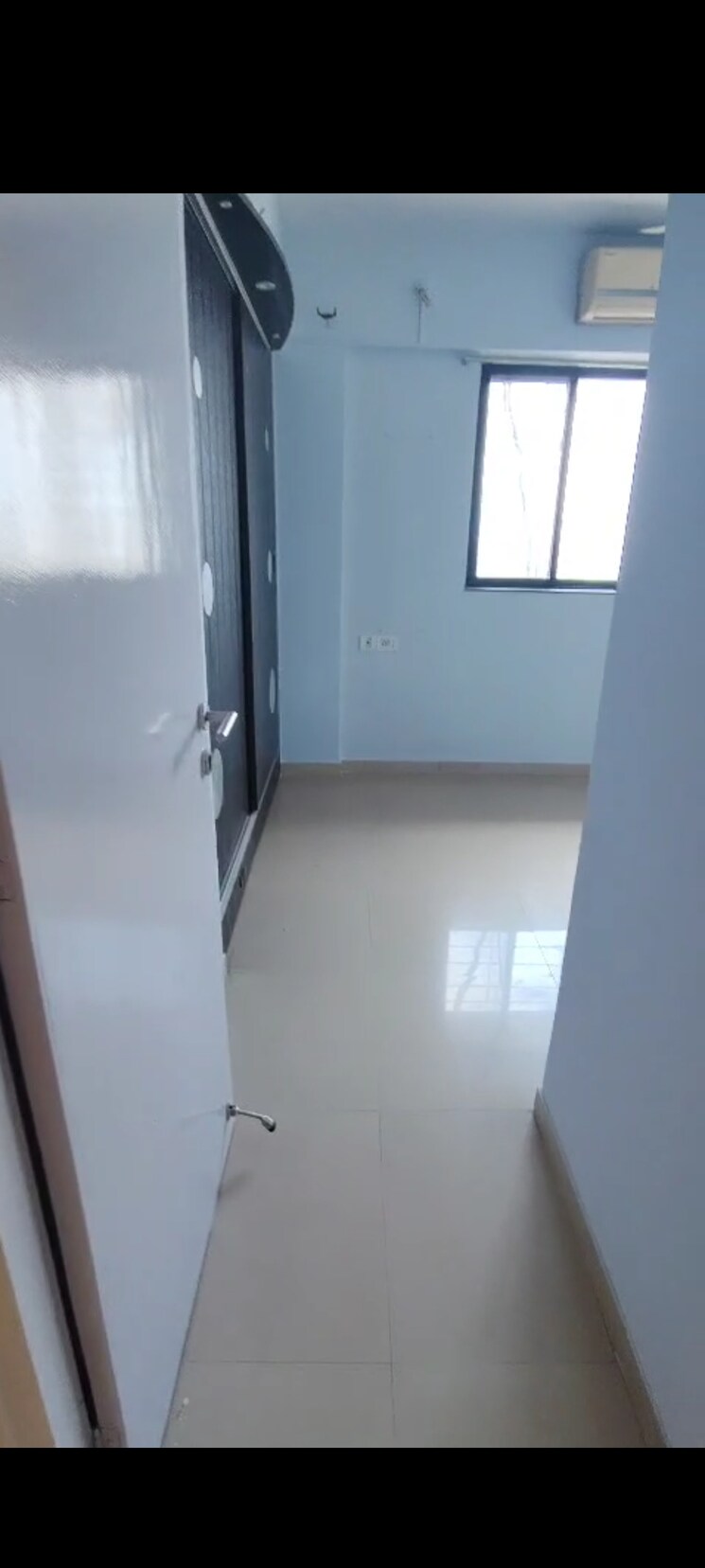 Bathroom, vihang-vermont 2 Bedroom 664 Sq.Ft. Apartment In Ghodbunder Road Thane 8787372