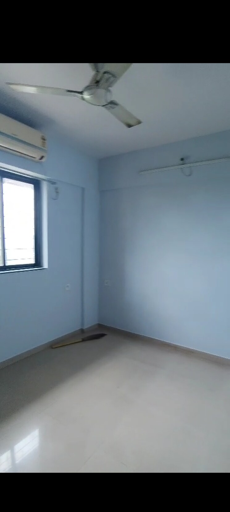 Room, vihang-vermont 2 Bedroom 664 Sq.Ft. Apartment In Ghodbunder Road Thane 8787372