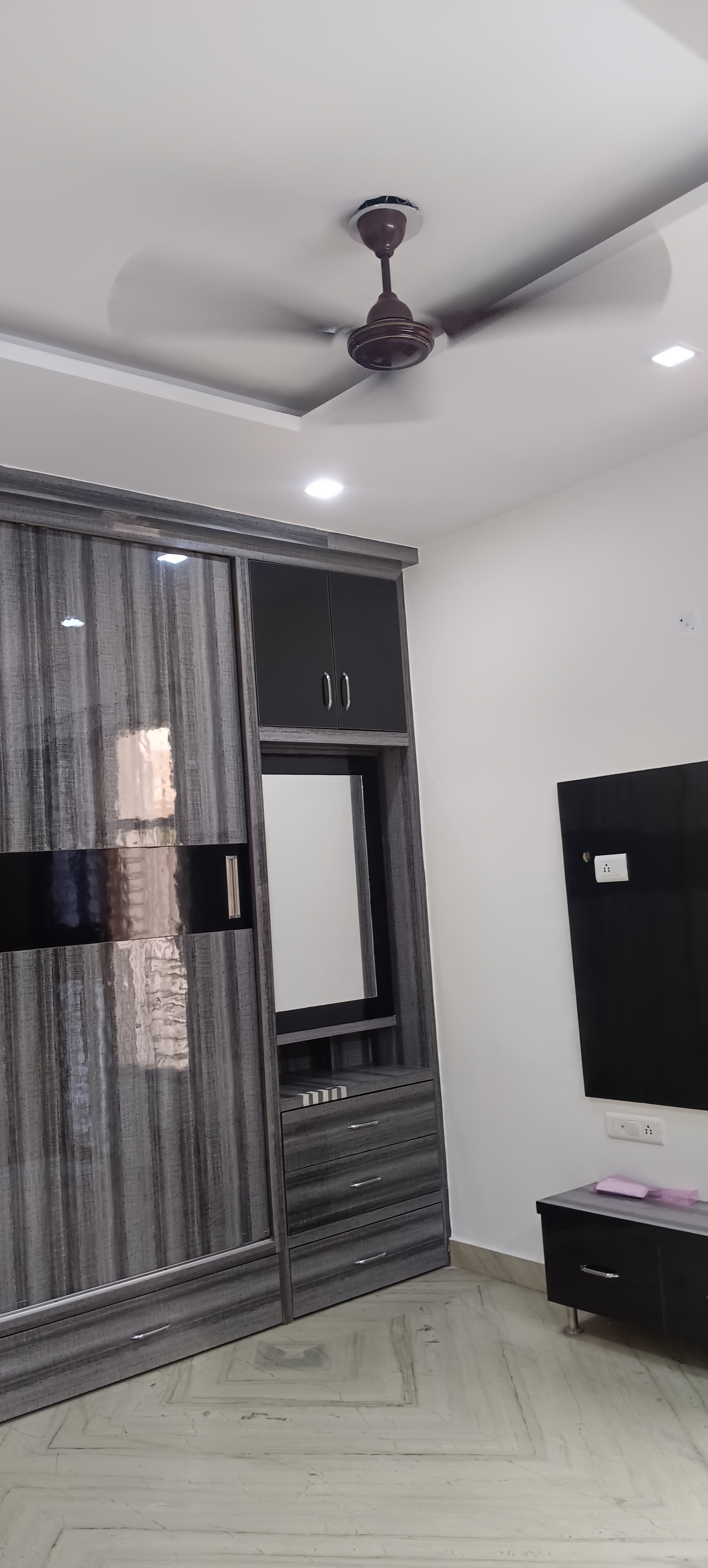 2 BHK + Study Room Builder Floor For Rent in Shri Ram Property 