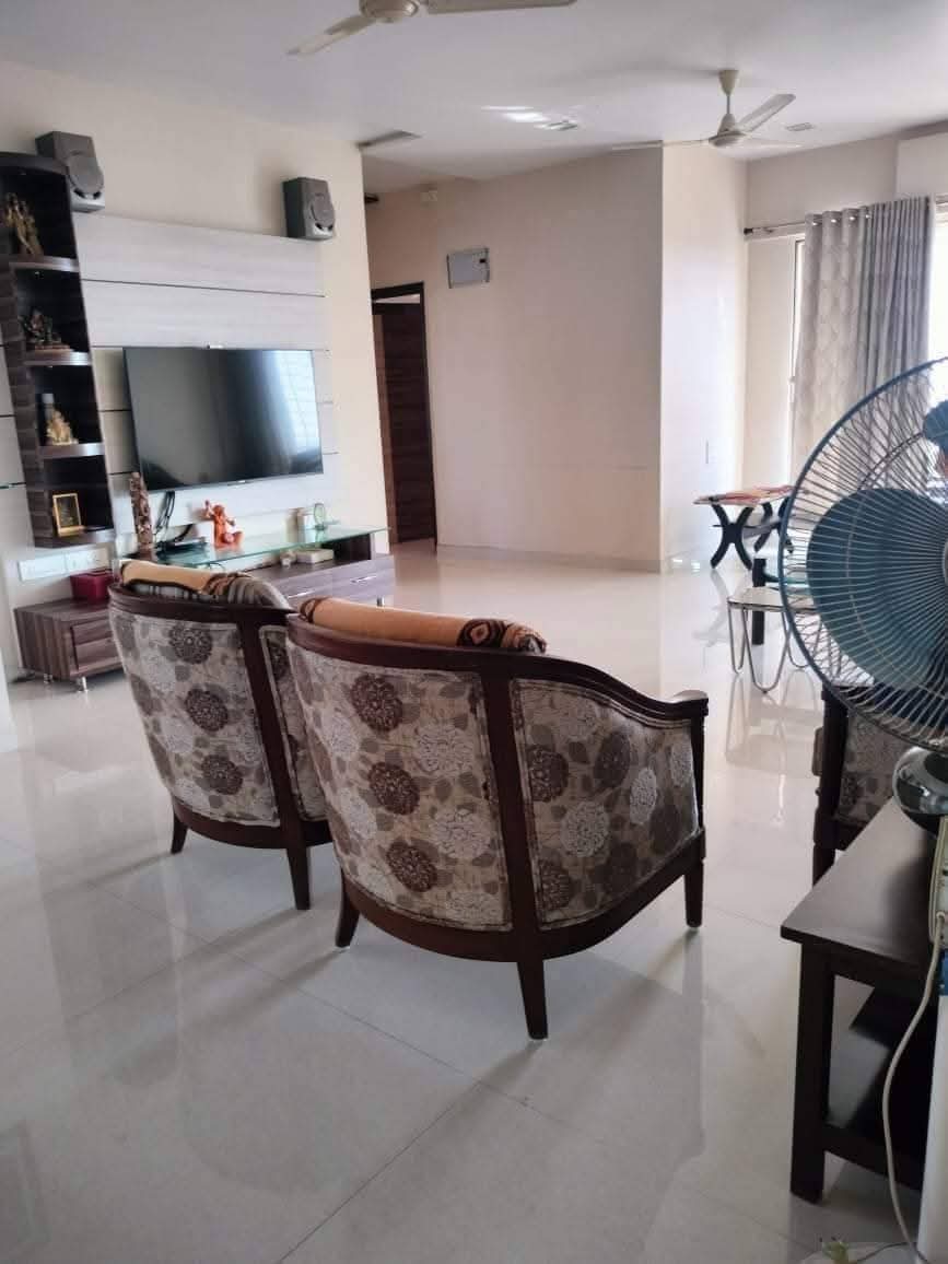 2 BHK + Pooja Room Apartment For Sale in Agarwal And Doshi Complex