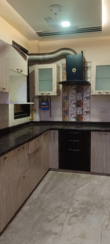 Kitchen in 2 BHK Builder Floor at Ashok Nagar – for Rent