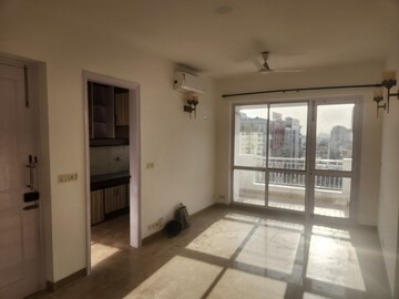 Room in 3 BHK Apartment at Ansal Sushant Estate, Sector 52 – for Rent