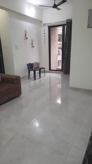 2 BHK Apartment For Rent in Puranik Capitol, Ghodbunder Road
