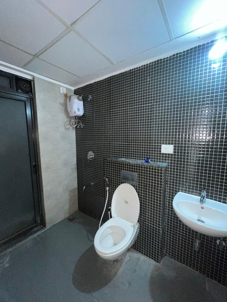 Bathroom, lodha-palava-city 1 Bedroom 720 Sq.Ft. Apartment In Dombivli East Thane 8787408