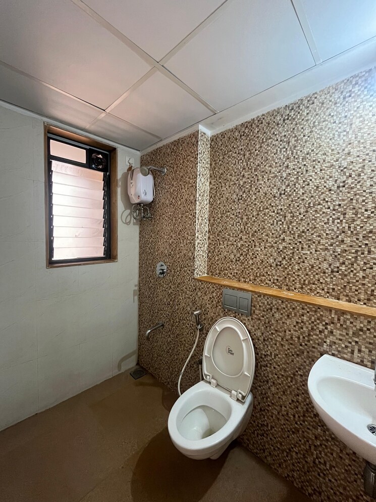 Bathroom, lodha-palava-city 1 Bedroom 720 Sq.Ft. Apartment In Dombivli East Thane 8787408