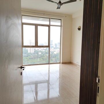 Room in 3 BHK Apartment at Ireo Victory Valley, Ramgarh Dhani – for Rent