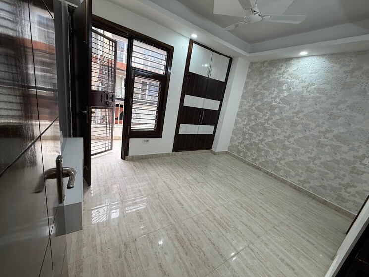 Room, shakti khand iv 3 Bedroom 1400 Sq.Ft. Builder Floor In Shakti Khand iv Ghaziabad 8787448