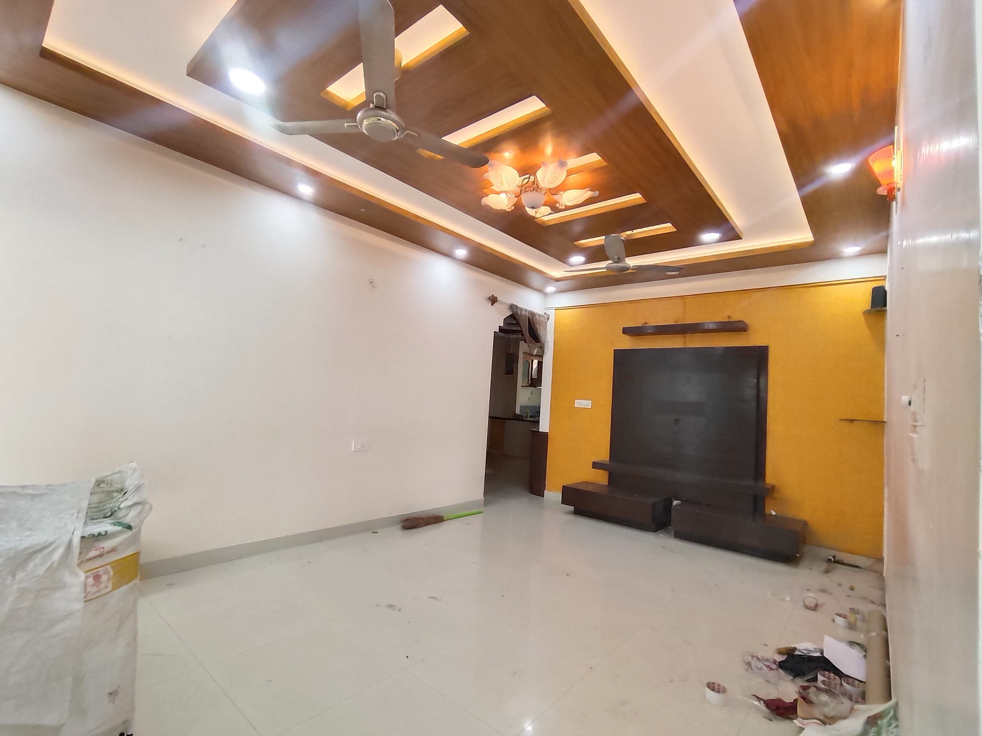 2 BHK + Pooja Room Apartment For Rent in Creative Environs