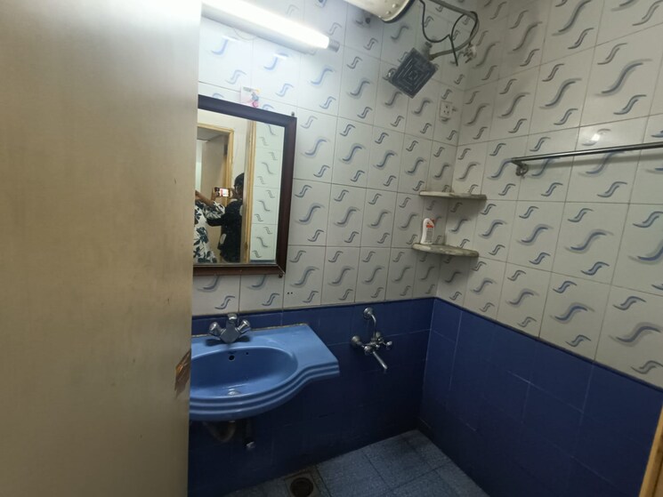 Bathroom, rachana-gold-coast 2 Bedroom 1038 Sq.Ft. Apartment In Pashan Pune 8787518