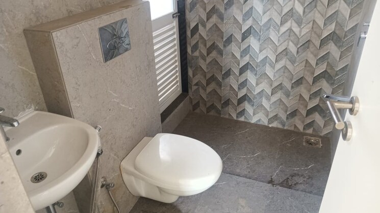 Bathroom, saket-world 2 Bedroom 829 Sq.Ft. Apartment In Kalyan East Thane 8787540