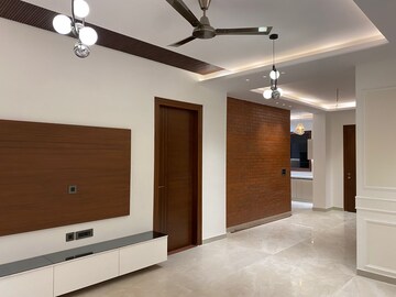 Room in 3 BHK Builder Floor at Sushant Lok 2, Sector 57 – for Sale
