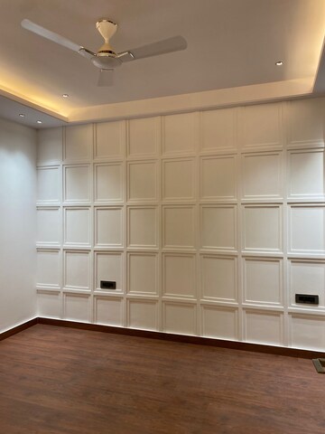 Bathroom in 3 BHK Builder Floor at Sushant Lok 2, Sector 57 – for Sale