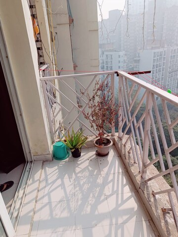 Balcony in 4 BHK Apartment at Amrapali Sapphire, Sector 45 – for Sale
